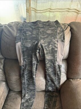 Fabletics Olive Green Camo Kids Leggings with Side Pockets